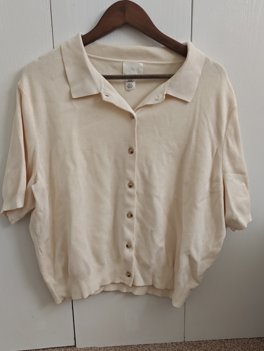 H&M Cream Short-Sleeve Button-Down Cardigan Polo Shirt